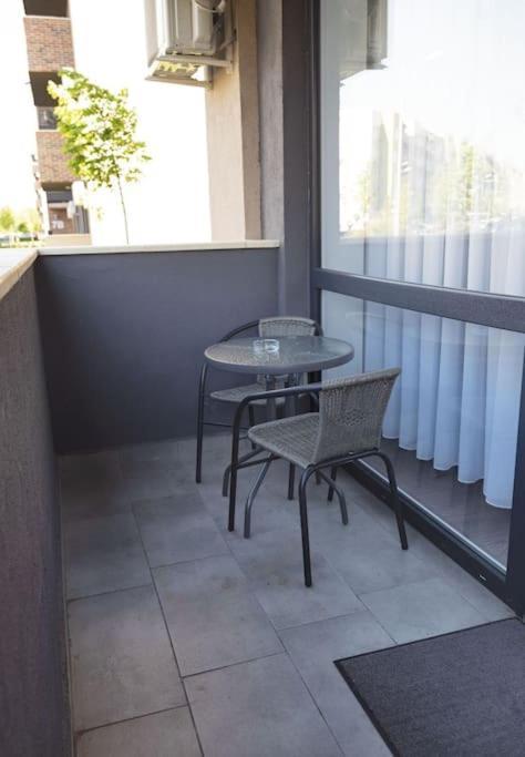 Eliza'S Apartment By Oasis Homes オラデア エクステリア 写真