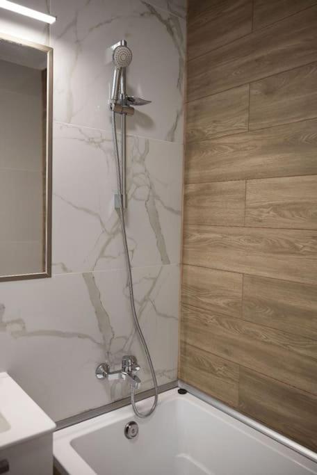 Eliza'S Apartment By Oasis Homes オラデア エクステリア 写真